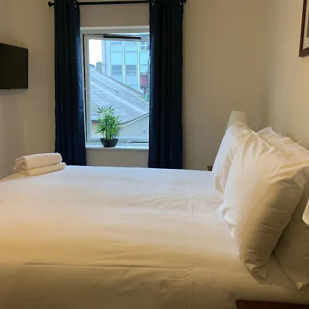 Ξενοδοχείο Mulligan 2*